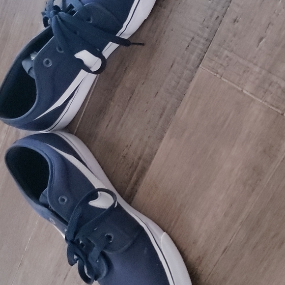 Shoes - Picture 3 of 3